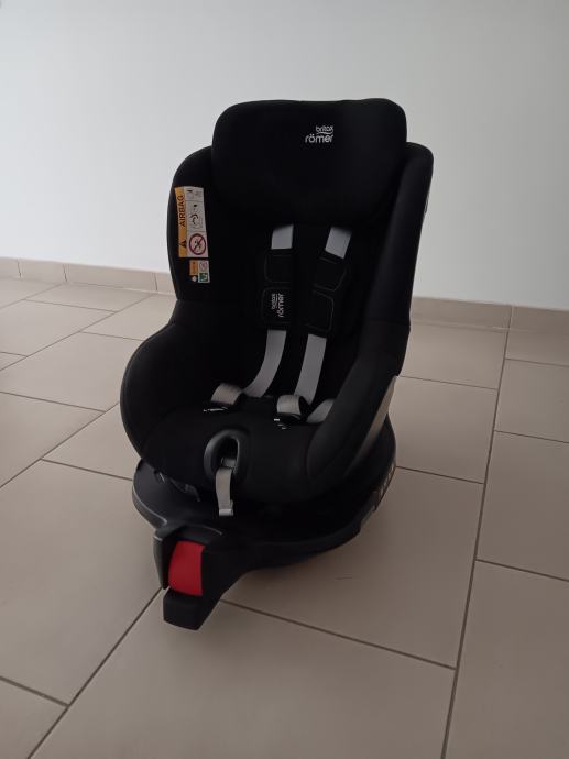 PRODAJEM autosjedalicu Britax Romer dualfix i-size 360°