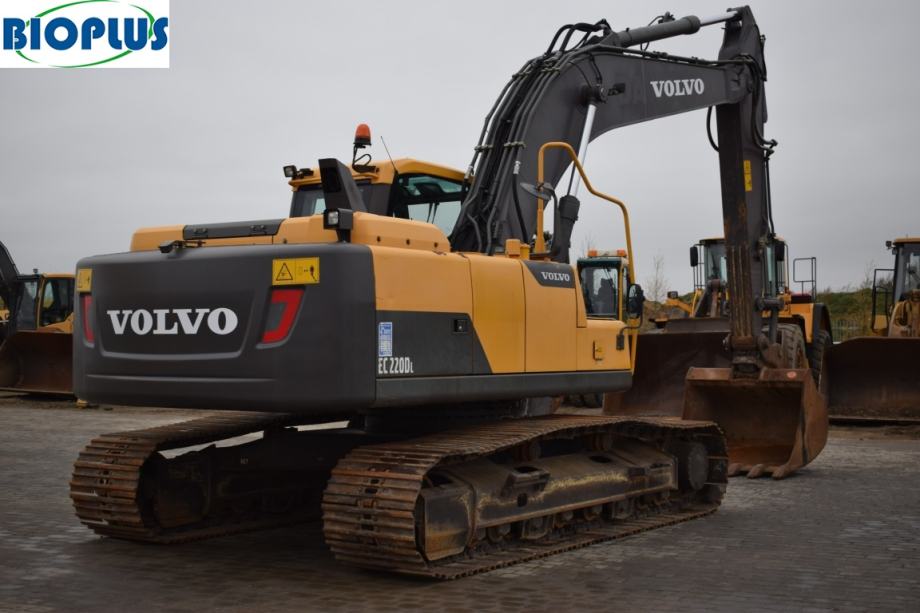 Volvo ec 220 dl