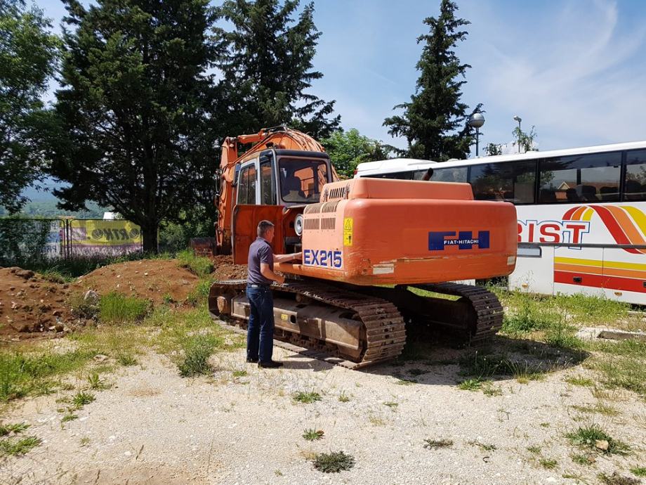 Fiat hitachi ex215