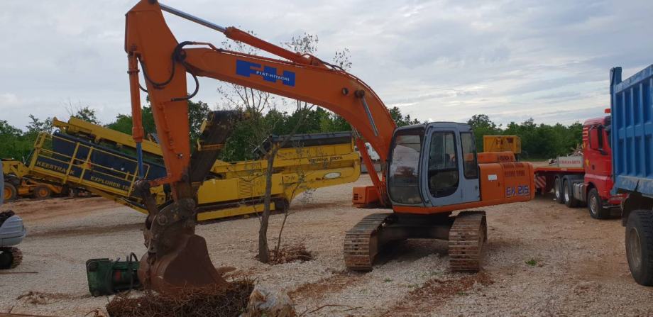 Fiat hitachi ex215