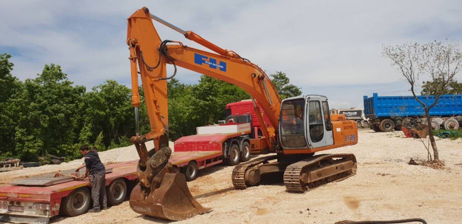 Fiat hitachi ex215