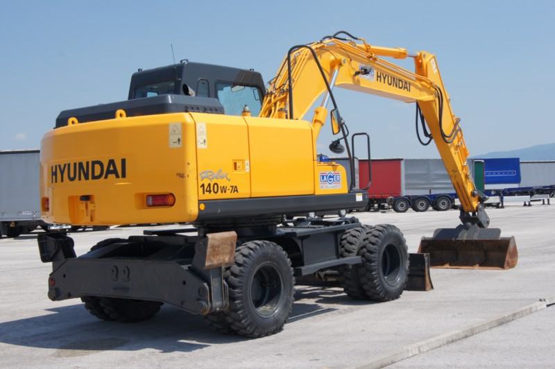 Hyundai r 140