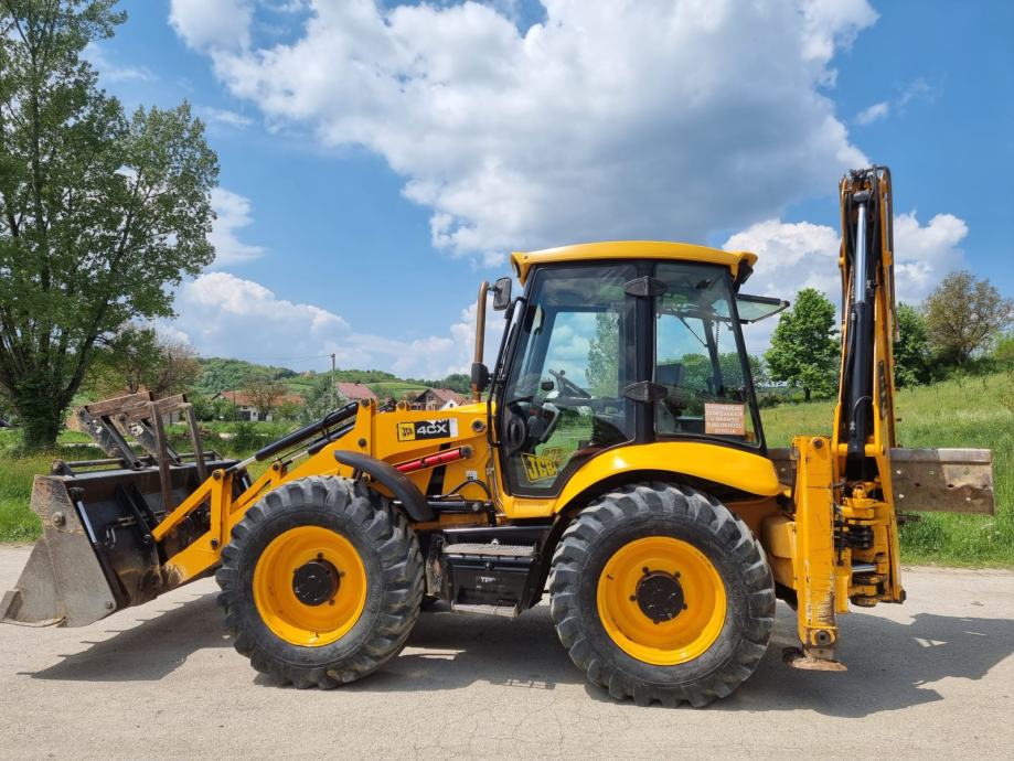 JCB 4CX