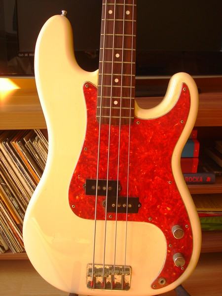 Fender Precision Bass Japan 7897