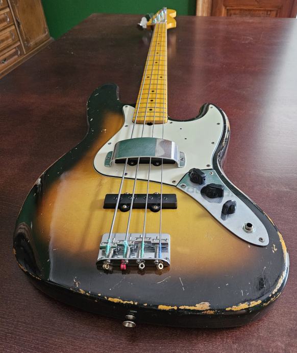 Jazz Bass heavy relic