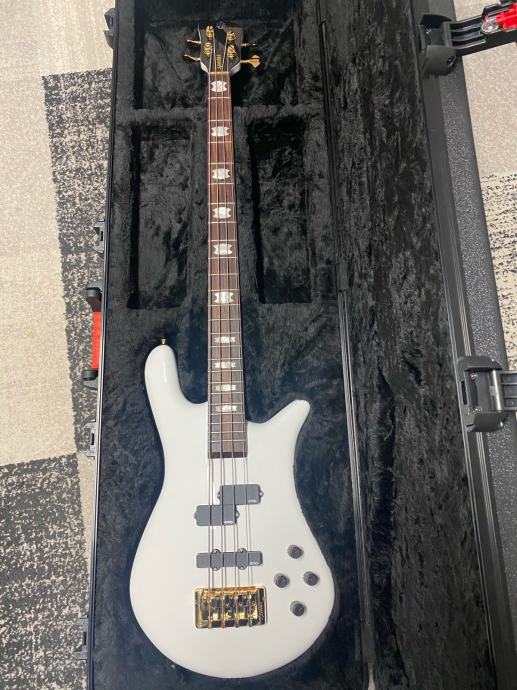 Prodajem Spector EURO 4 CLASSIC Solid White w/ EMG P/J Pickups - Novo!