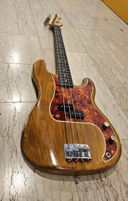 Squier Precision Bass 1990.g.