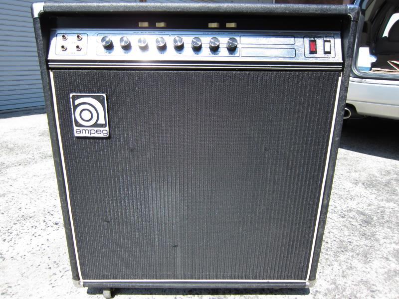 Ampeg B-115