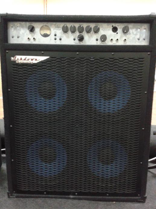 Ashdown MAG C410T-300 EVO II 300W 4x10