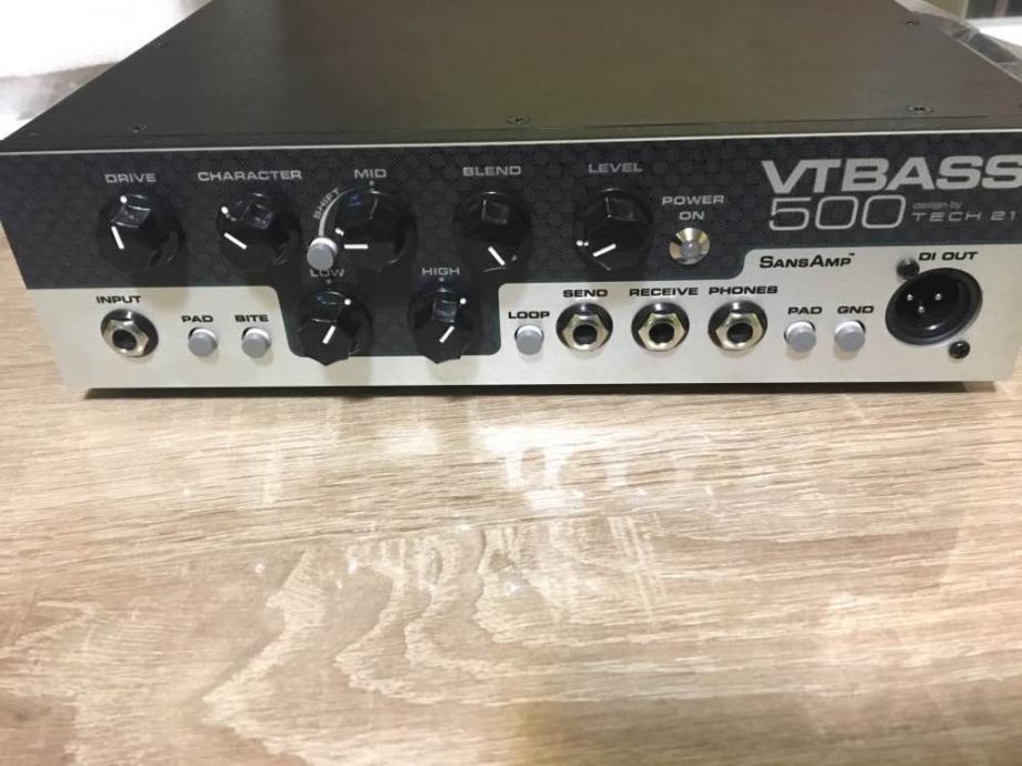 TECH21 Sansamp VT Bass VTBASS DI 箱あり - 器材