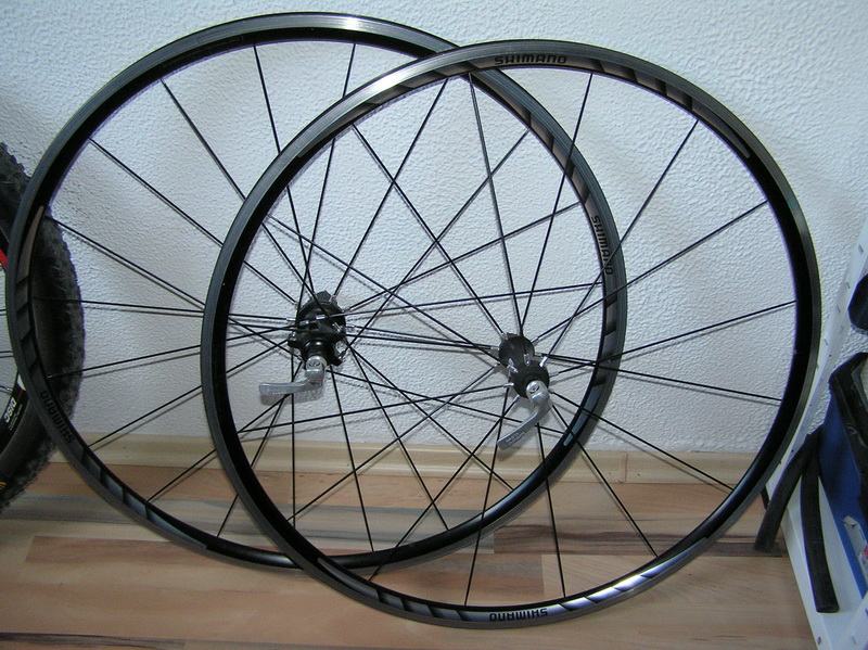 P: Kotače Shimano WH-R550