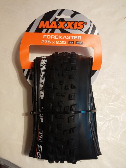 maxxis forekaster 27.5 x 2.20