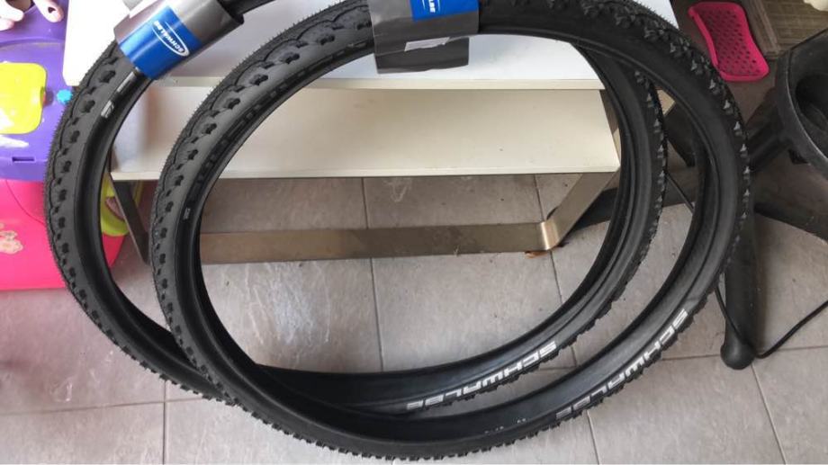 schwalbe hurricane 27 5