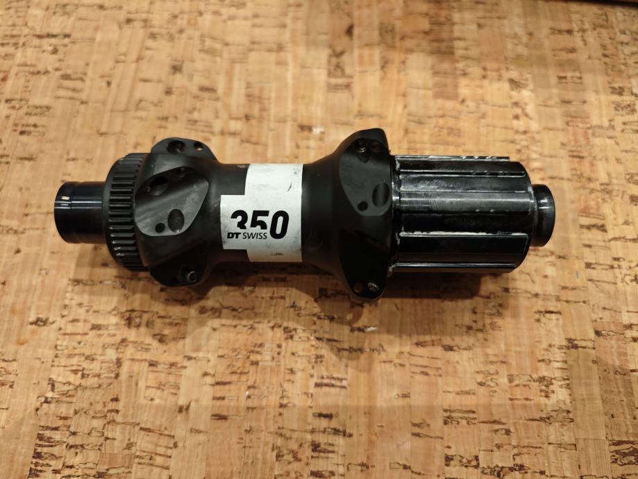 DT SWISS 350 stražnja naba SP Center Lock Shim. Rd. 11sp Freehub