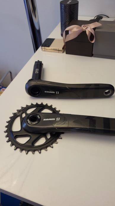 SRAM X01 Carbon Eagle, DUB