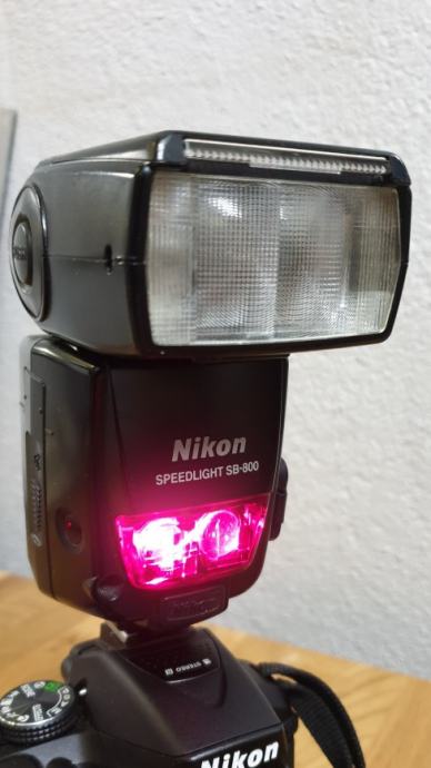 Nikon SB-800