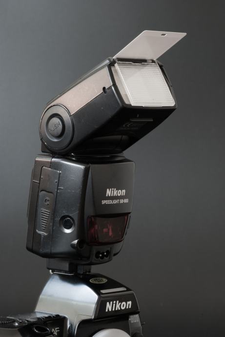 Nikon Speedlight SB-800 elektronska bljeskalica