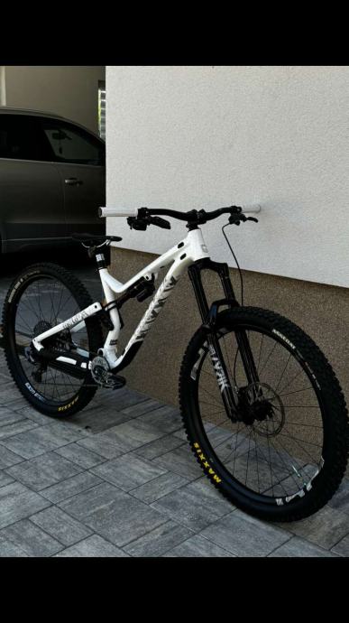 Downhill kolo Commencal xx limited edition