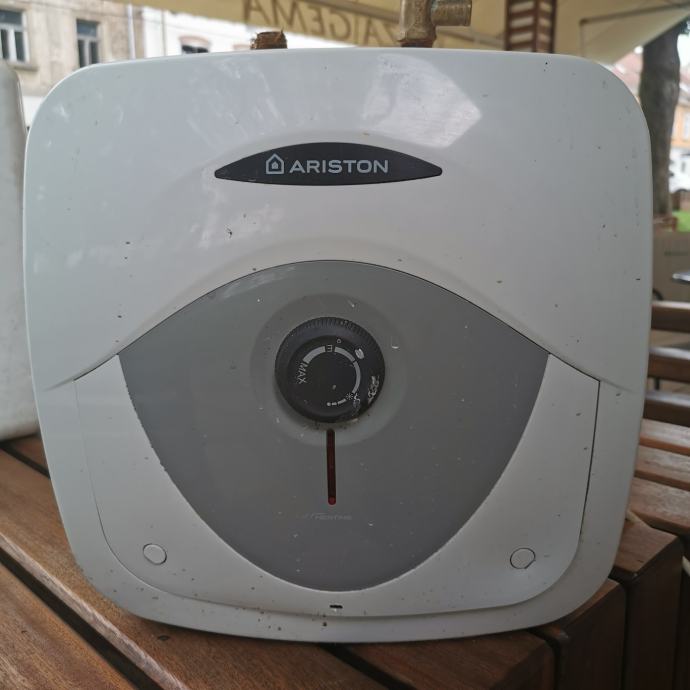 Ariston bojler 10L