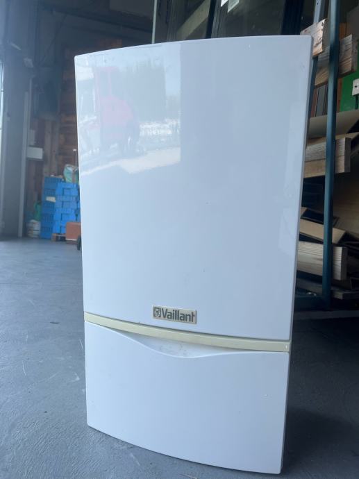 Vaillant atmoTEC plus 24kw VU SOE 240/3-5 i spremnik vode VIHCK70