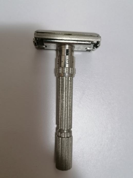 Gillette Slim Adjustable