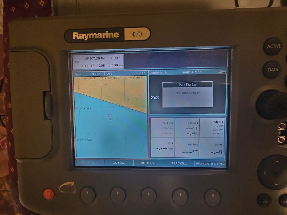 raymarine c70 ploter