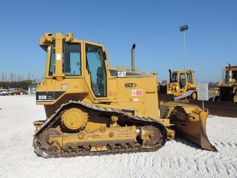 Buldozer CAT D5N XL