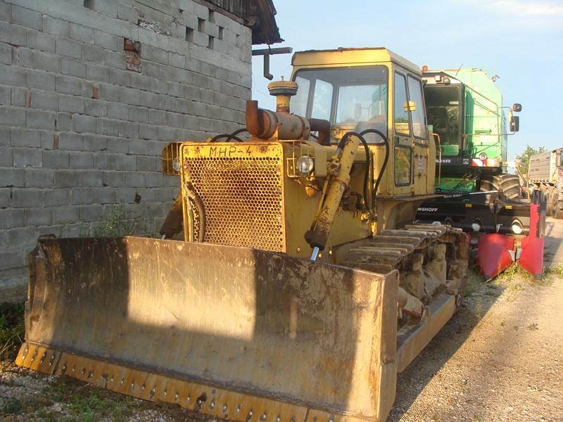 Buldozer TG 140 - 1983 godina