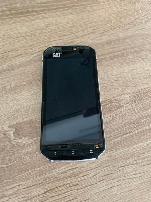 CAT S 60