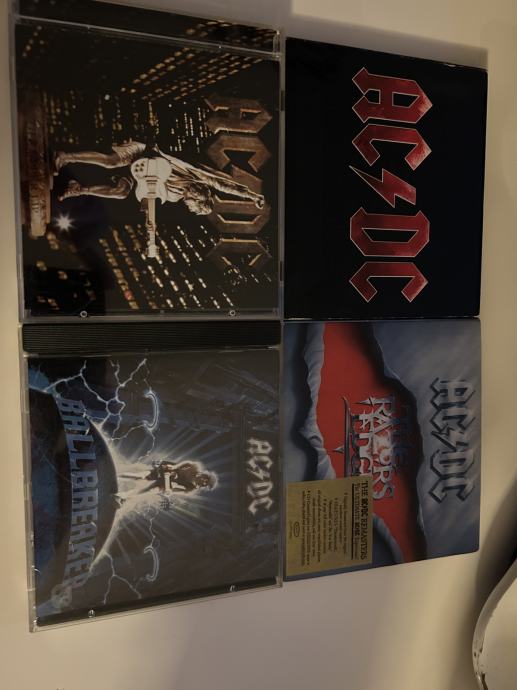 AC DC CD LOT 4 KOMADA