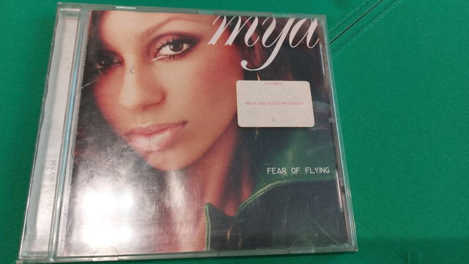 mya-fear-of-flying