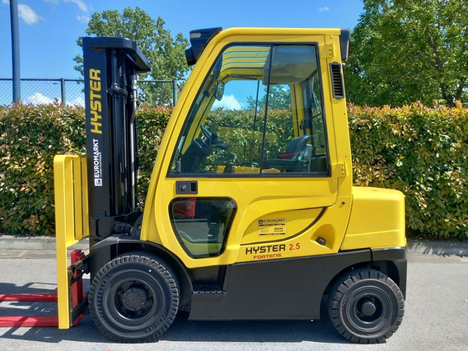 Čeoni viličar Hyster H2.5FT, 2.500 kg, diesel - D01353