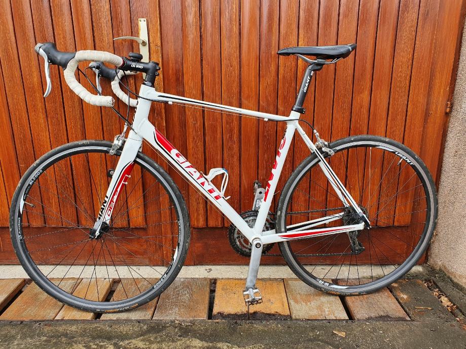 Giant defy 4