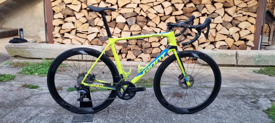 Giant TCR Advanced Carbon Disc cestovni bicikl