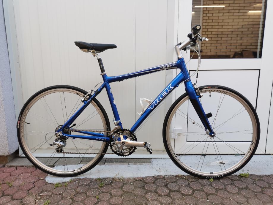 Trek 7.6 cheap fx hybrid