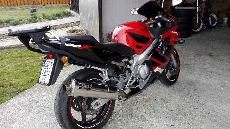 Honda CBR 600 F4i, 2002 god.