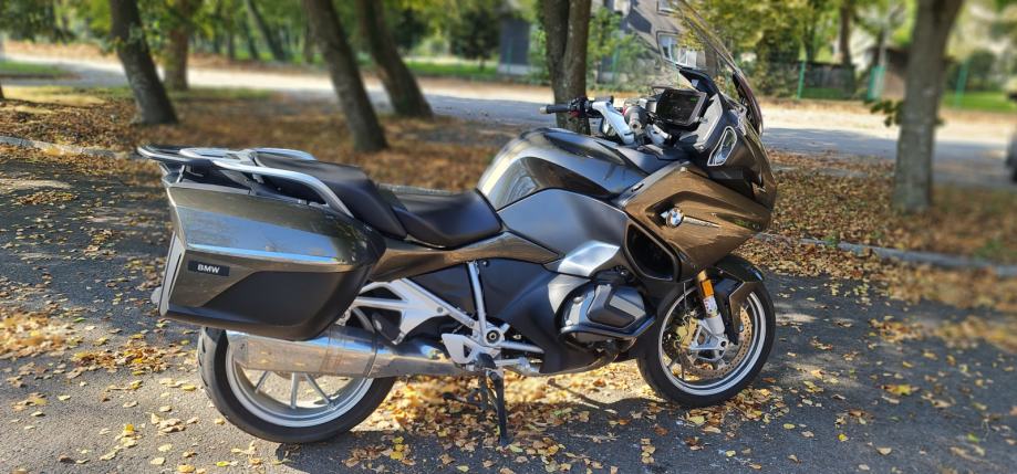 BMW R - 1250 RT kupljen 2021. u HR, 2021 god.