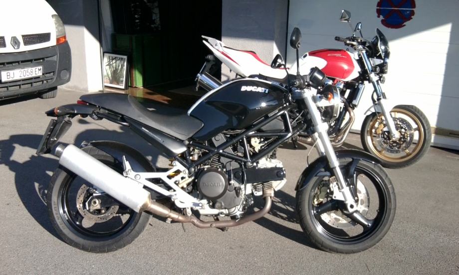 Ducati Monster 620 dark ie, 2003 god.