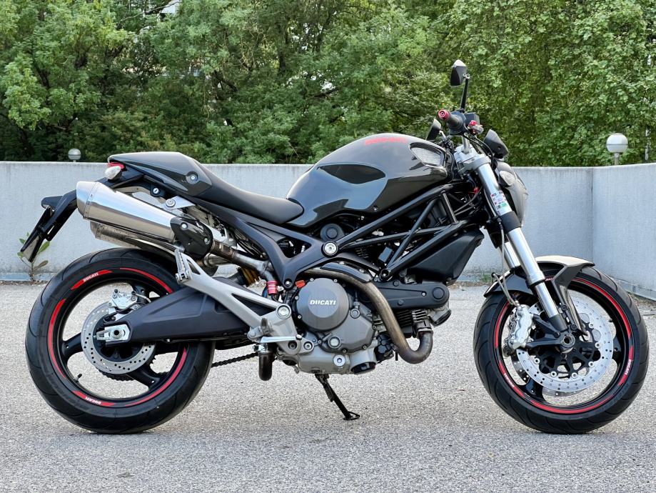 Ducati Monster 696 Carbon + Termignoni + Hrpa Opreme, 2008 God.