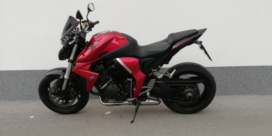 Honda cb 2010