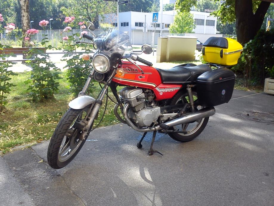 Honda Cb 125 Twin Honda Cb125 Twin By Last Century Bikes Bikebound