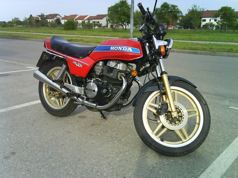 Honda cb 400n