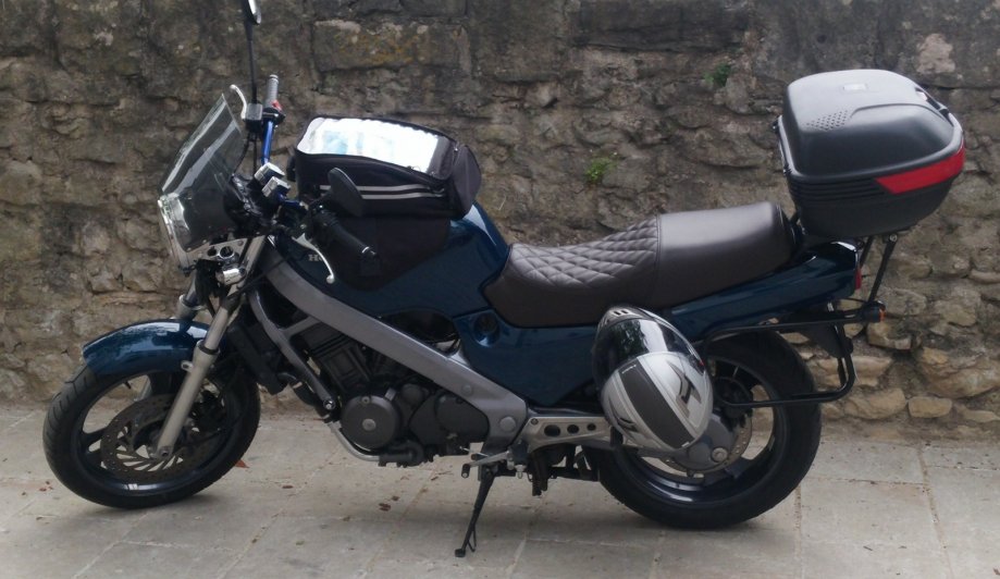 Honda NTV 650 Revere, 1993 god.