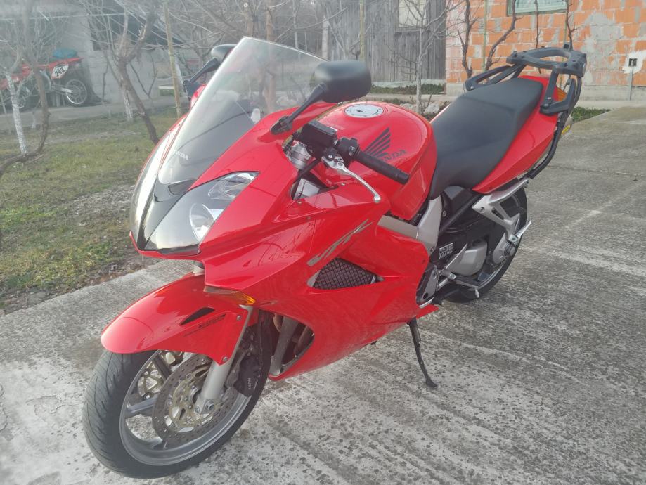 Honda Vfr 800, 2005 god.