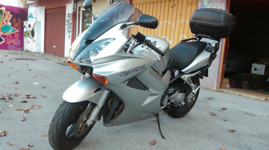 Honda vfr 800 2003