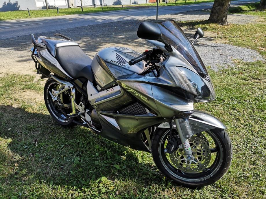 Honda vfr 800 vtec