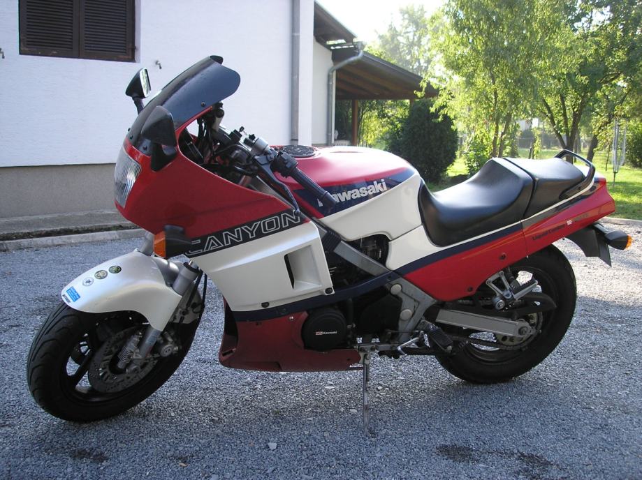  Kawasaki  GPZ  600  R  1985 god 