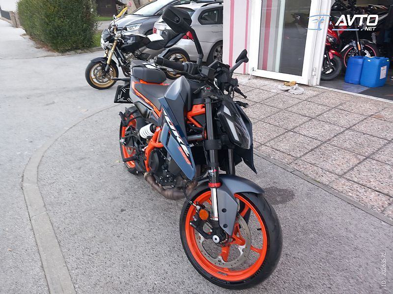 KTM DUKE 390, 2024 god.