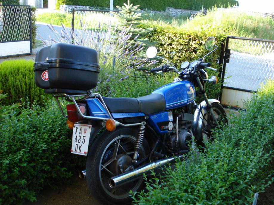 Suzuki 250 GT 245 cm3, 1979 god.