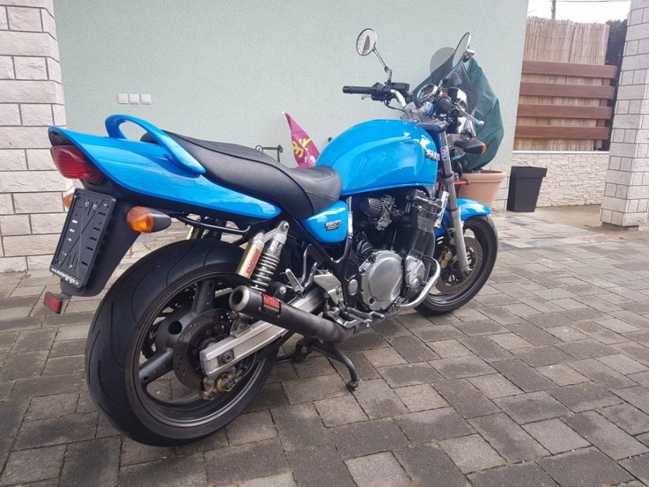 Suzuki gsx 1200 inazuma